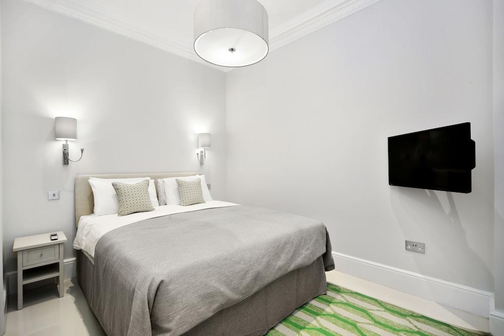 Queensgate Court Апарт-отель Лондон